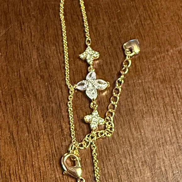 Bundle of Pretty Bird Yellow, White, Rose Gold-Plated Jewelry - Picture 2 of 7